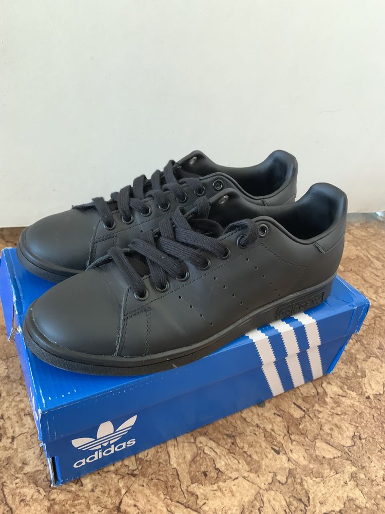 Продам кроссовки, кеды Adidas Stan Smith