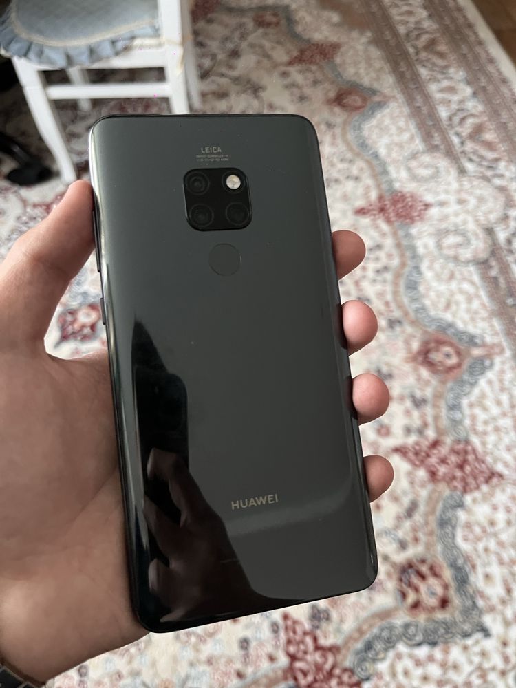 Huawei Mate 20 4/128гб