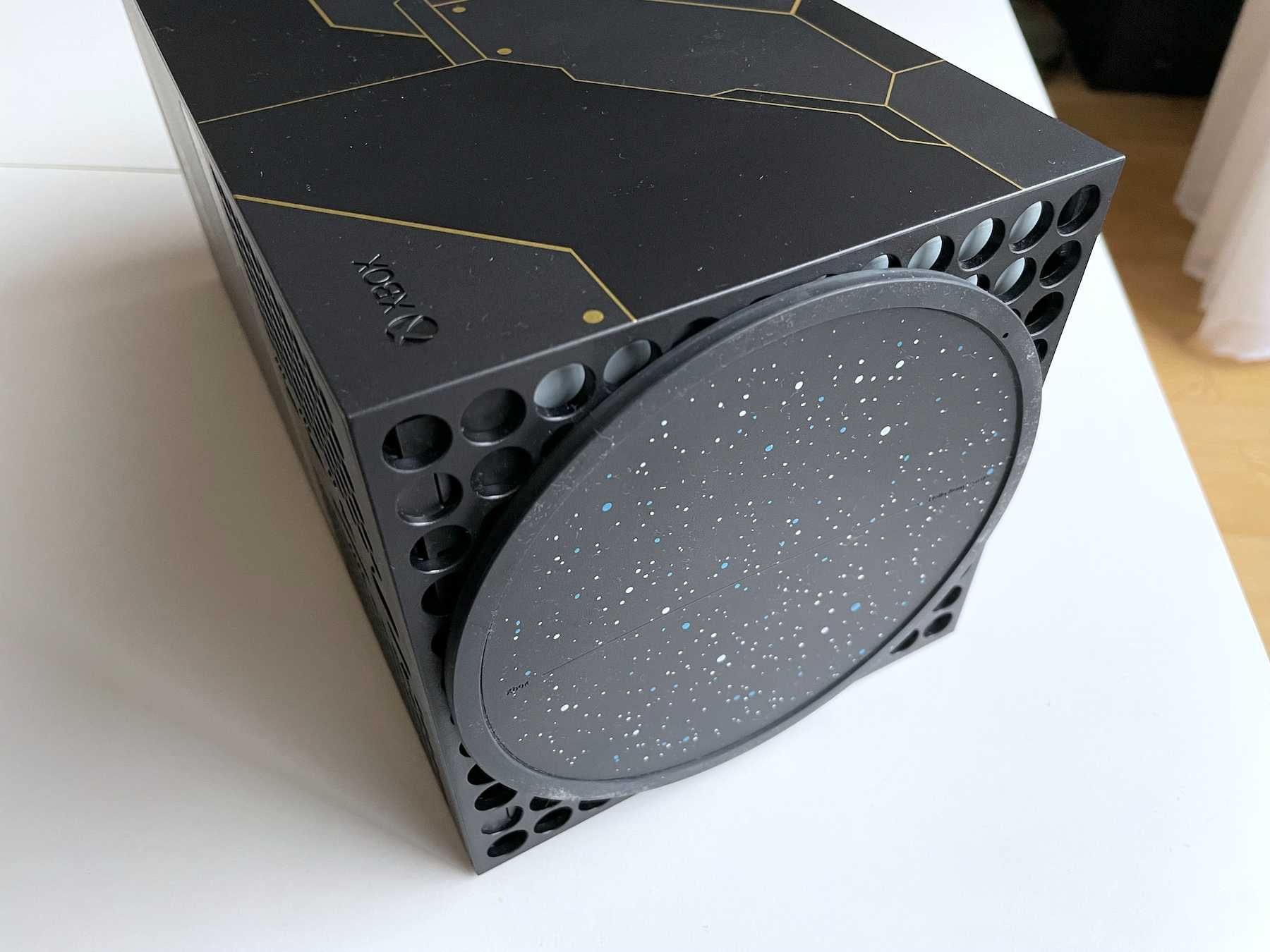 Xbox Series X Limited Edition Halo Infinite