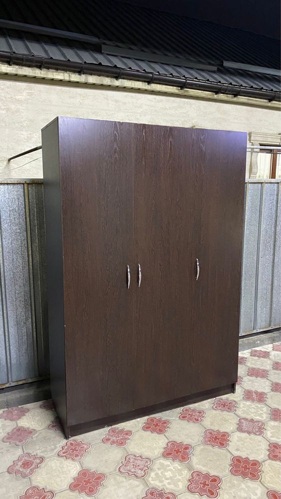 Продам Шкаф Шифоньер+доставка