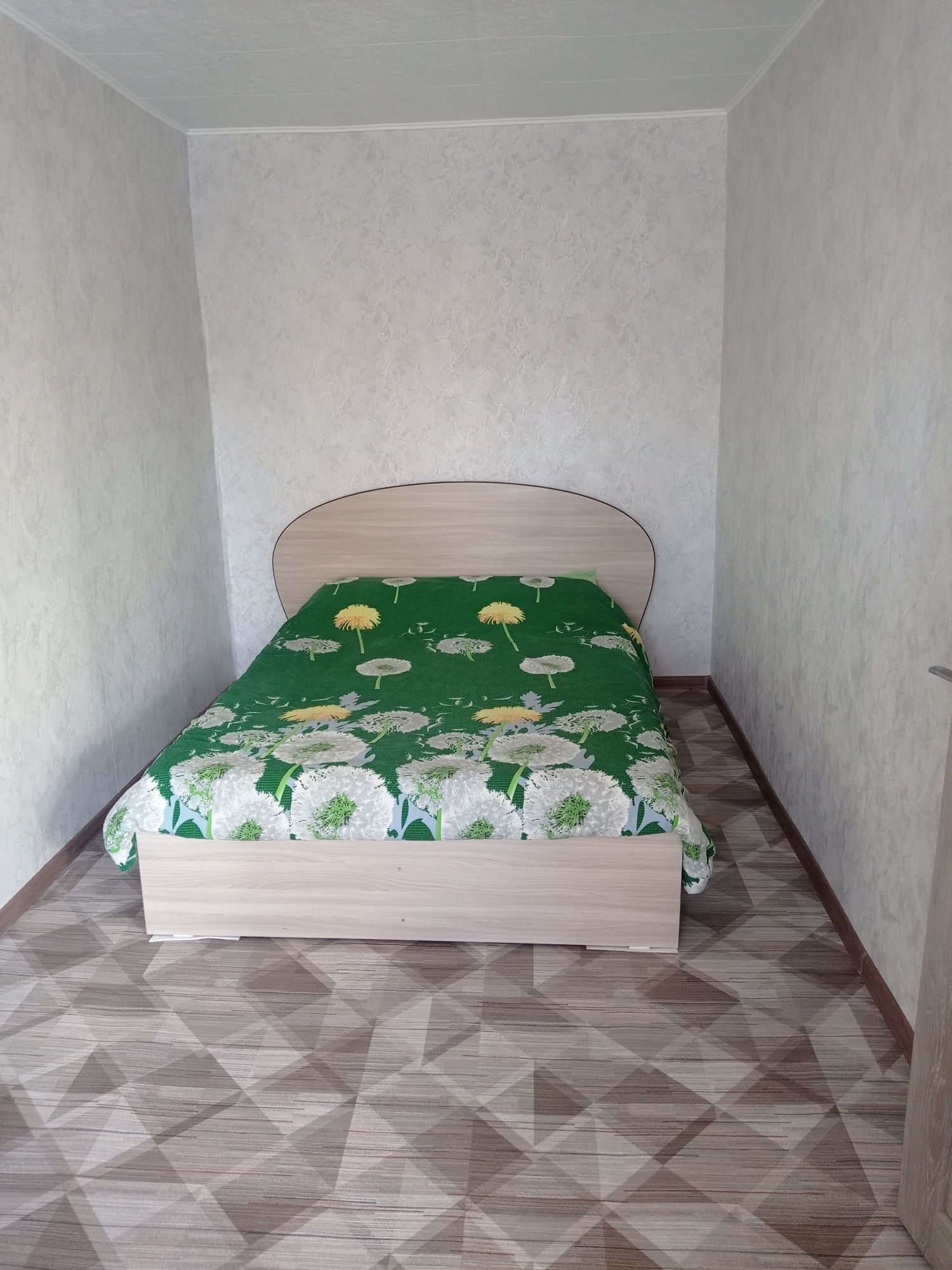 сдам 2х комнатную квартиру посуточно