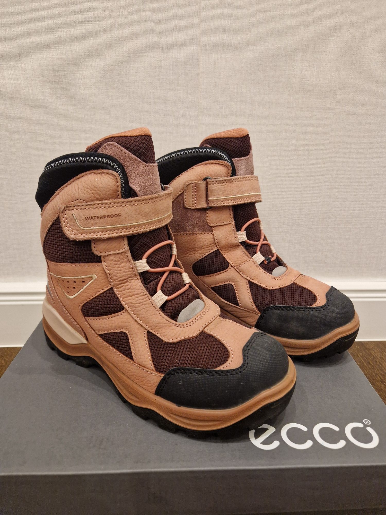 Ботинки зимние  ECCO SNOW MOUNTAIN