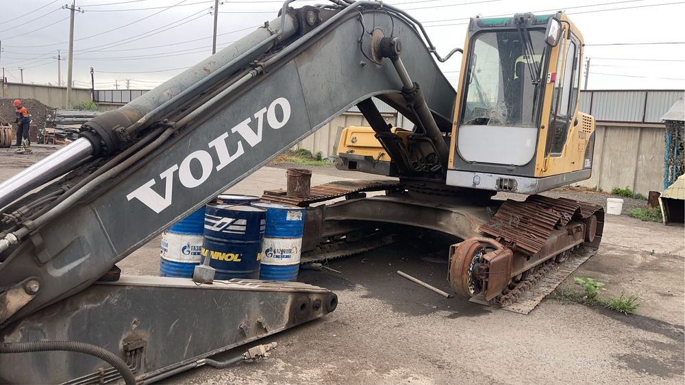 Эксковатор VOLVO 210