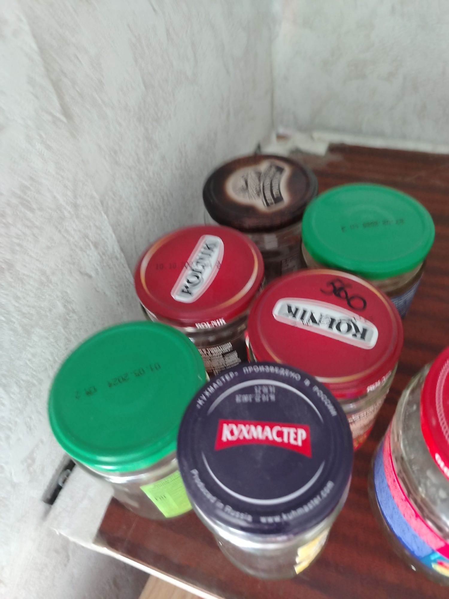Продам банки от 0,3 до 2,0 и 3,0