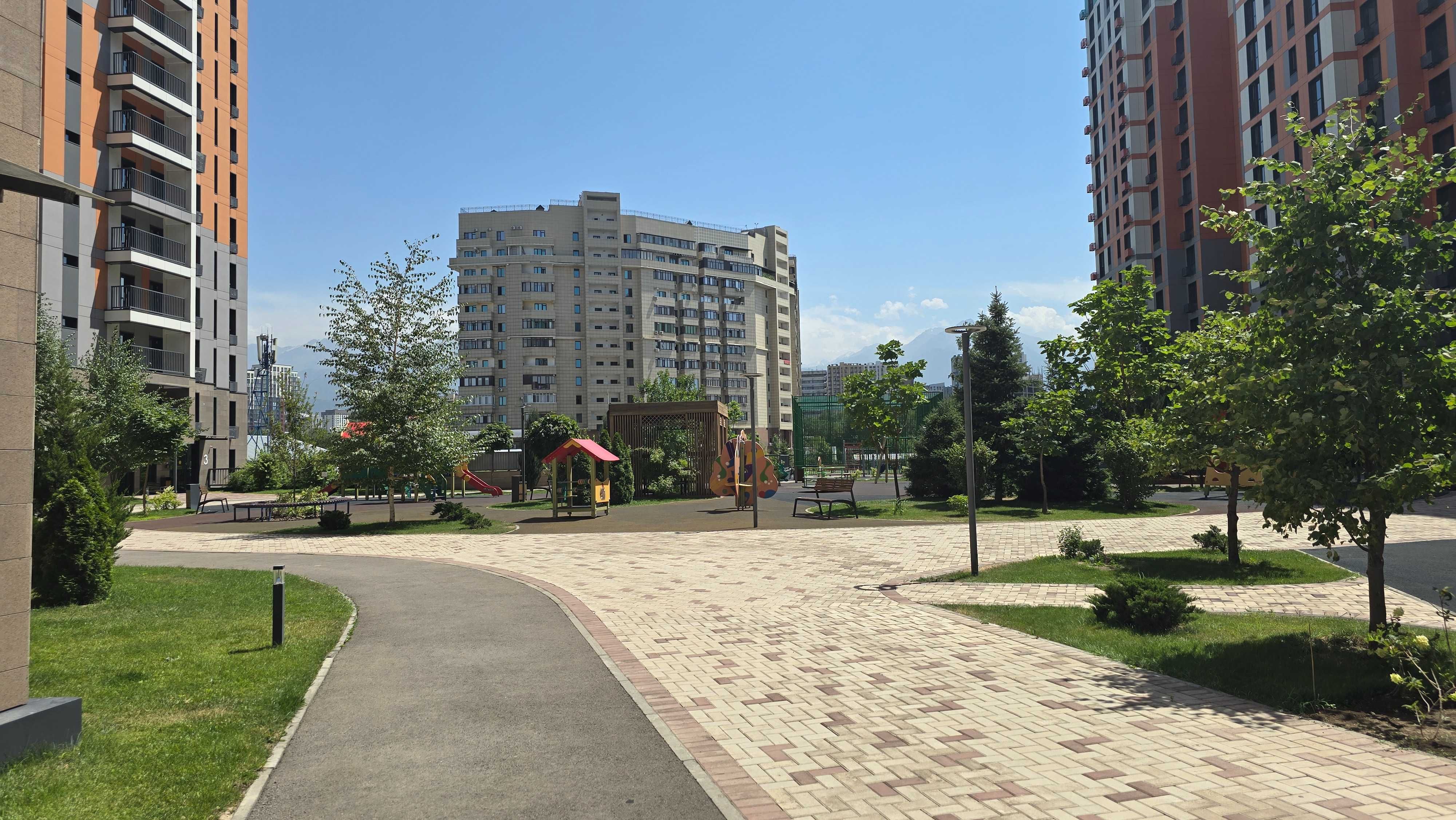 Аренда квартиры 2-комн 76 кв.м, ЖК Lake Town, ул. Варламова, 27В