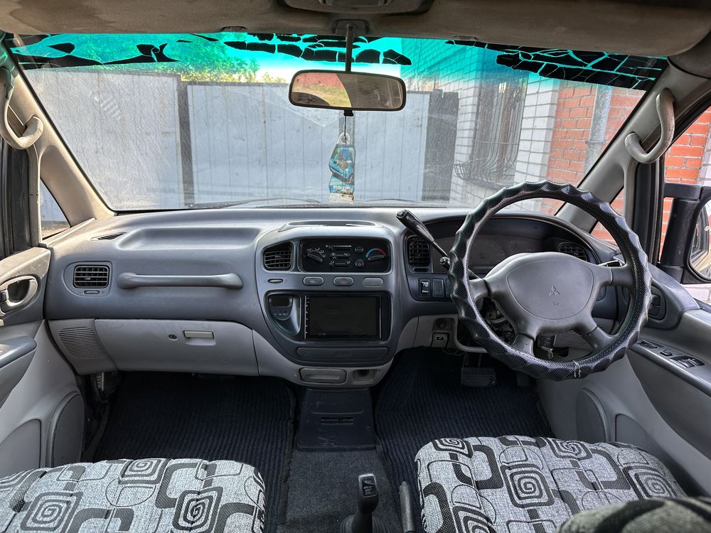 Продам Mitsubishi delica 2.8 дизель
