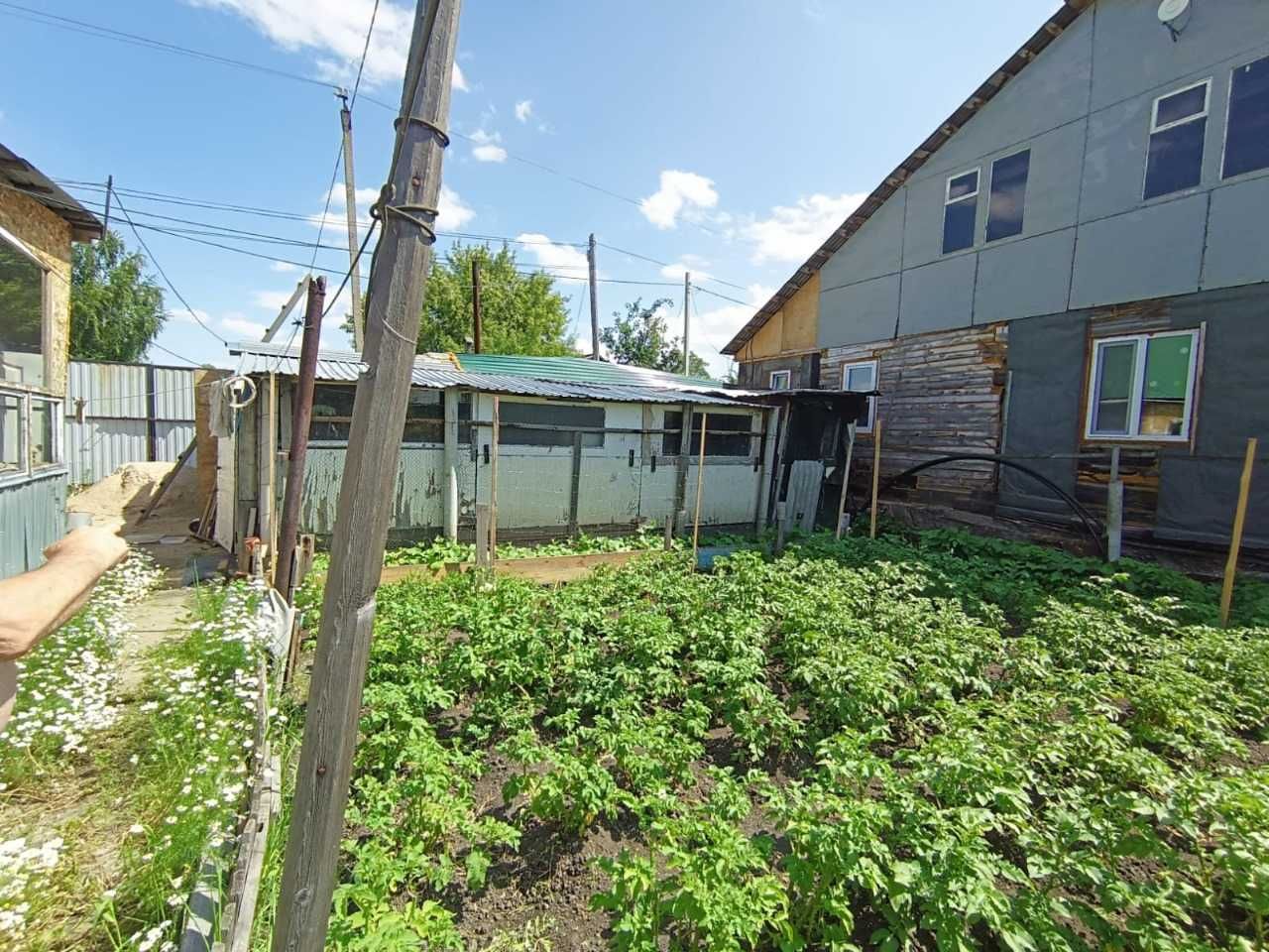 В продаже Частный Дом расположенный в рабочем поселке.