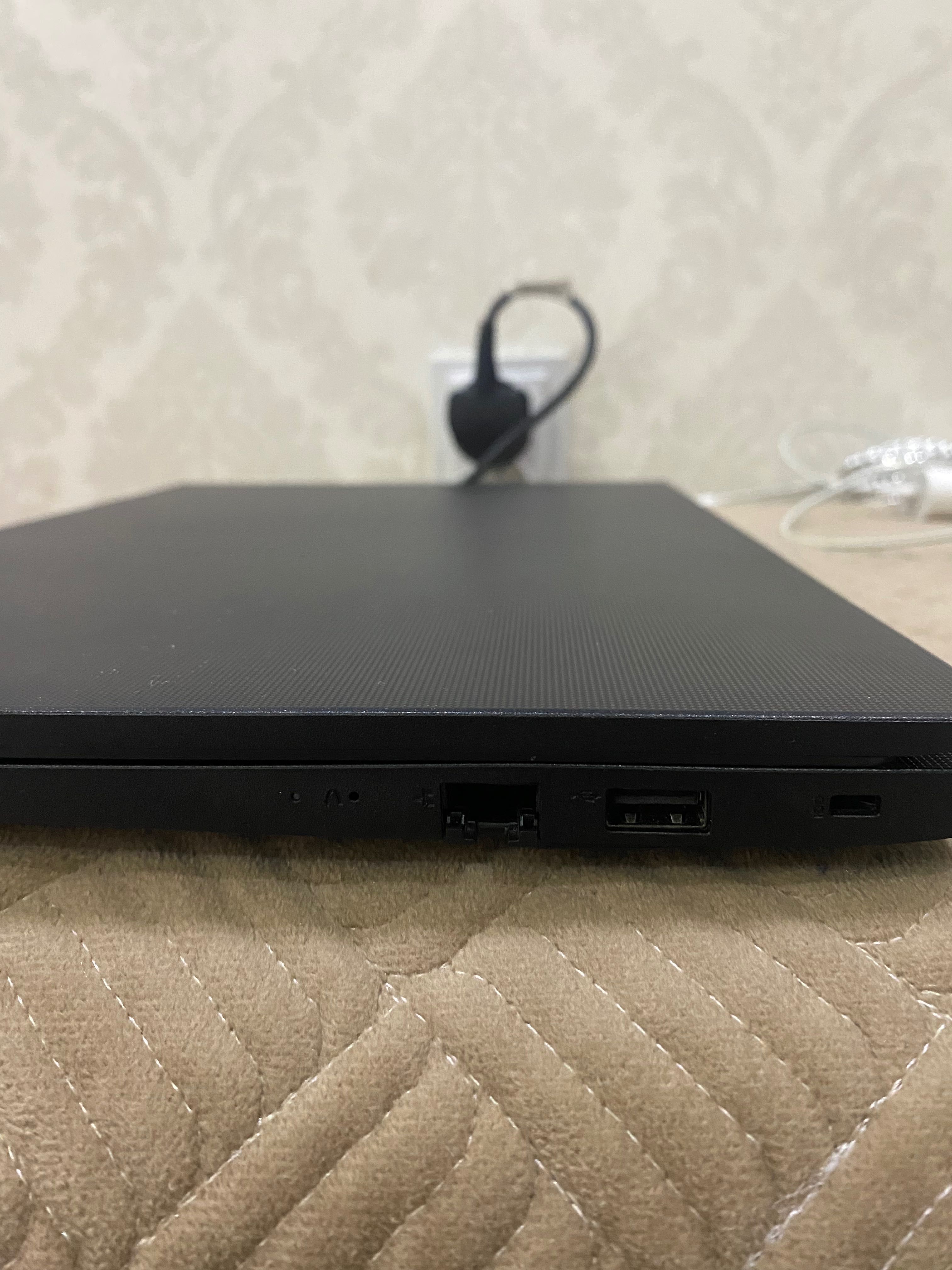 Ноутбук Lenovo V15 G2 IJL 15.6" / 4 Гб / SSD 256 Гб / DOS / 82QY00PHAK