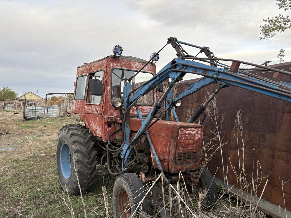 Продам трактор т 25 комплек