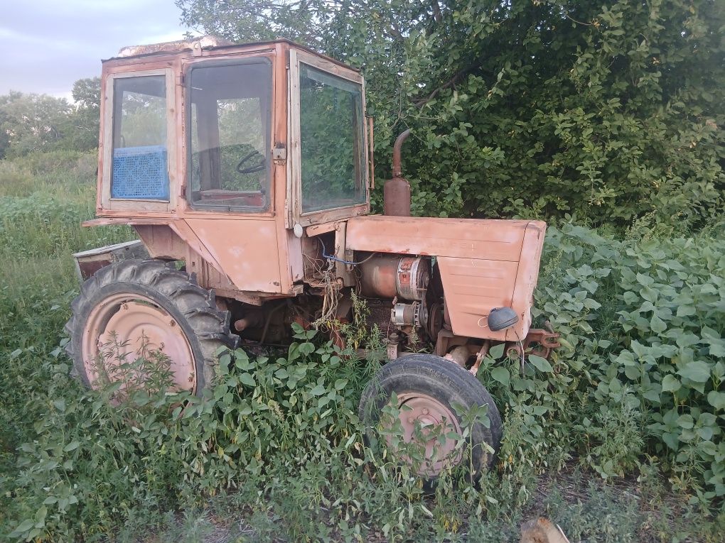 Продам 3 трактора 30 км от семска