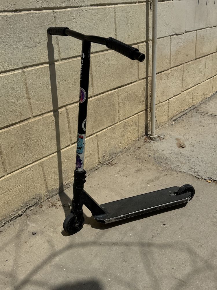 Трюковой самокат Chilli Pro Scooter