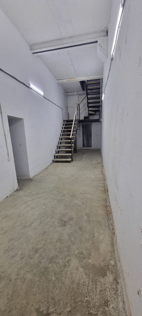 Сдам в аренду тёплое помещение 187 кв.м.