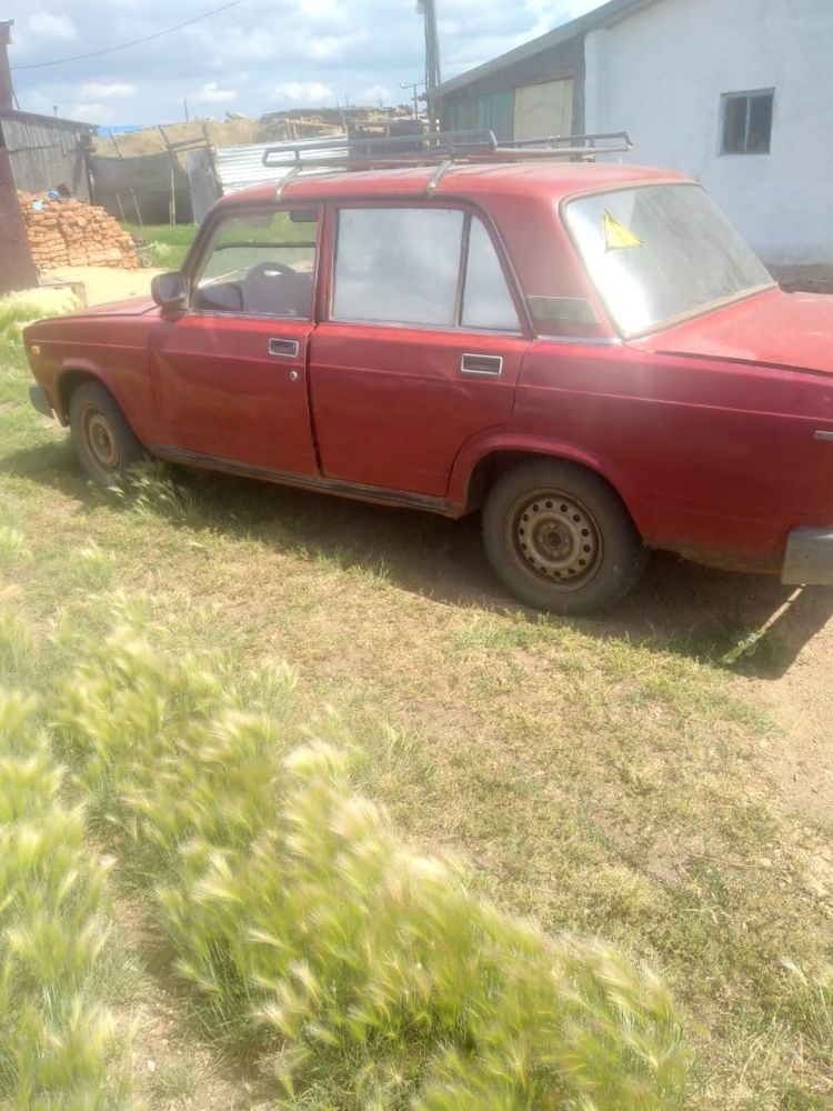 Продам 2107 на газу. На ходу. Торг
