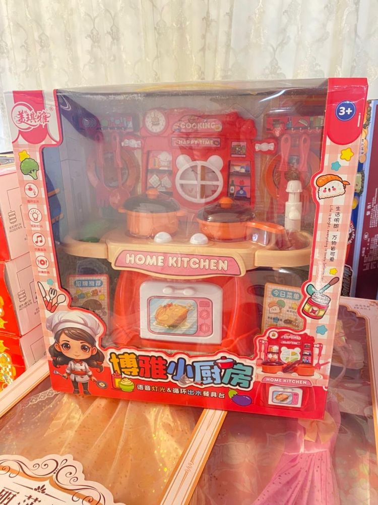 Игрушки новые в коробке