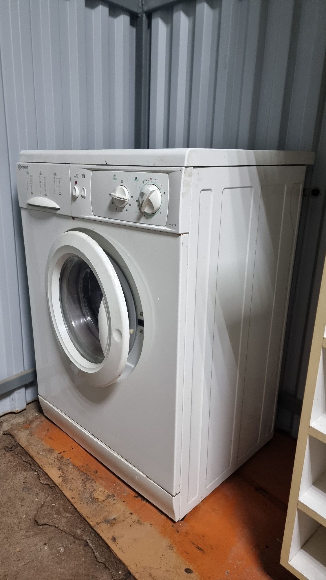 Стиральная машина Indesit