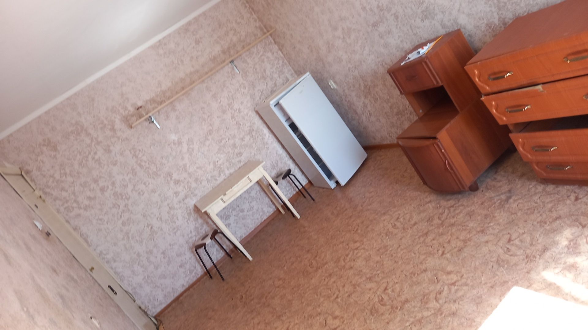 Продам комнату на Сырым Датова17