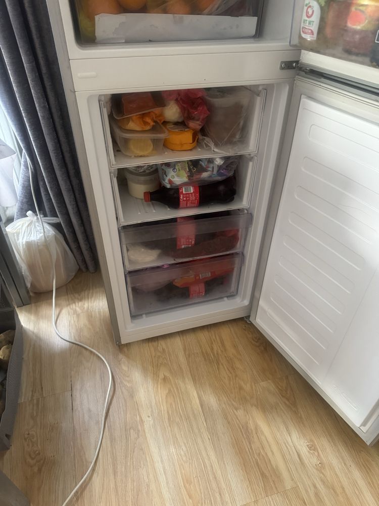 продам BEKo холодильник
