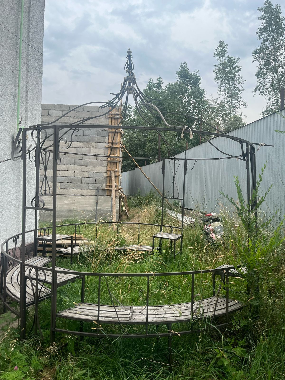 Продам беседку б/у