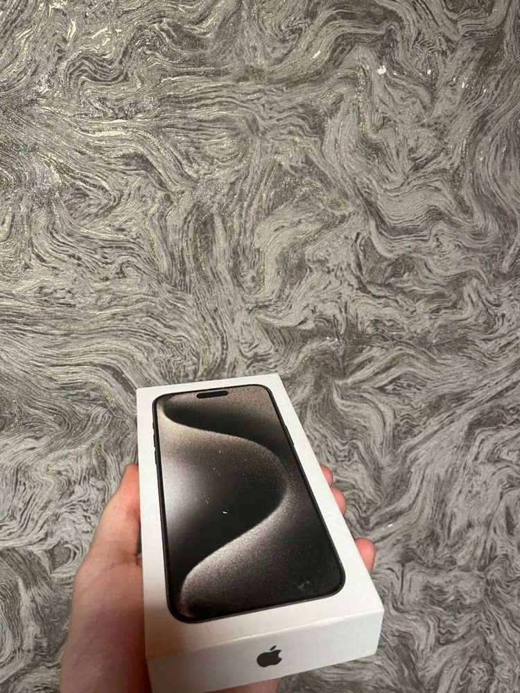 Продам iPhone 15 Pro Max
