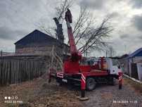 Услуги автовышки 16 метров , маленькая , поворотливая , спил деревьев