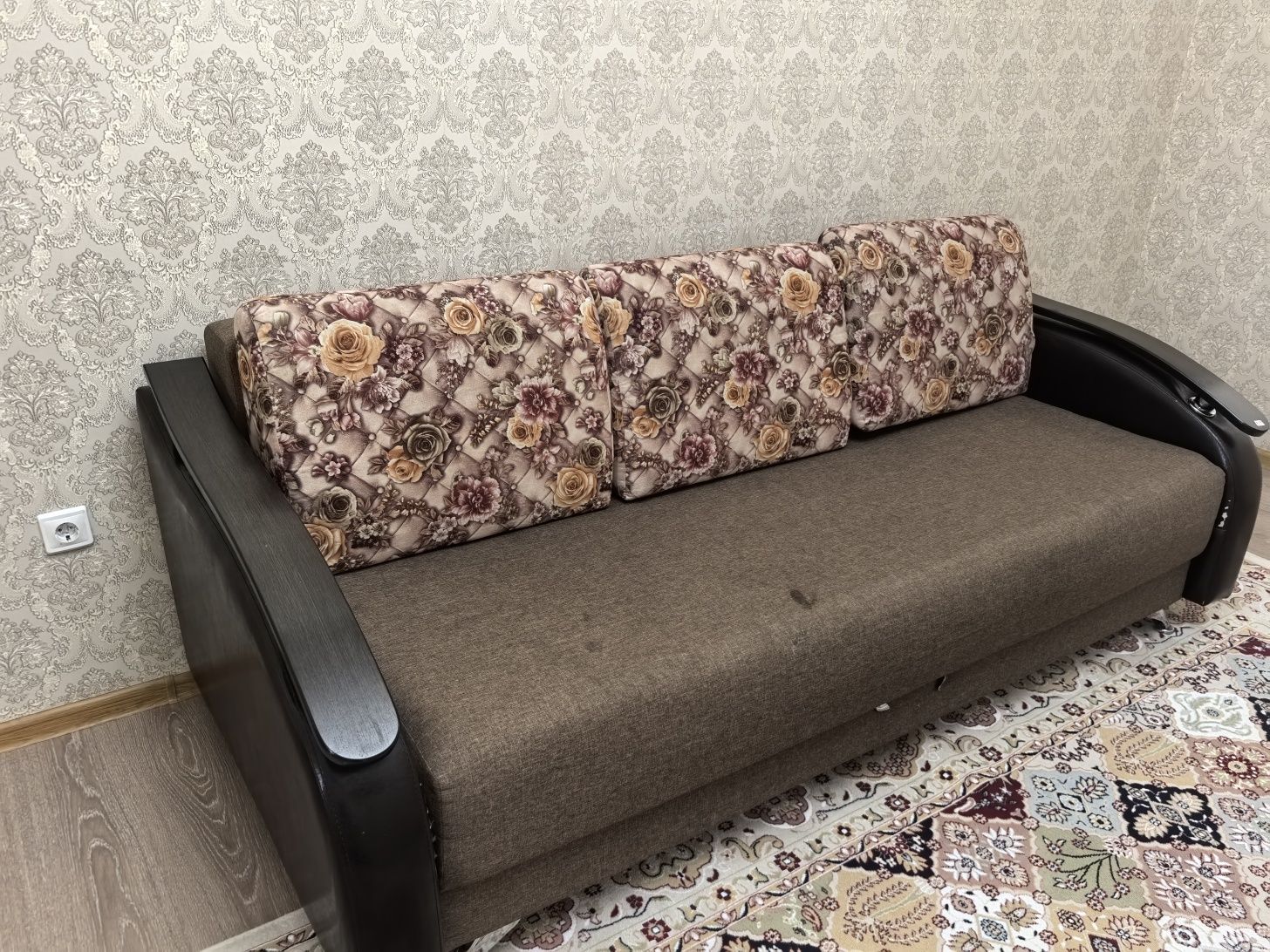 Продаётся диван раскладной