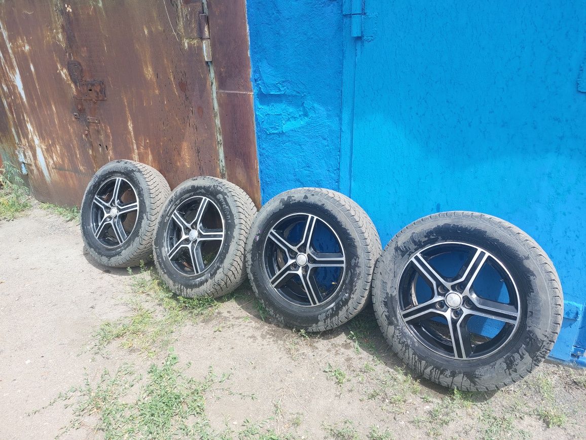 Диски с зимними резиной R17