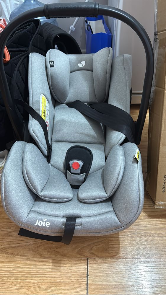 Продам автокресло Joie i-level (0-13 кг)