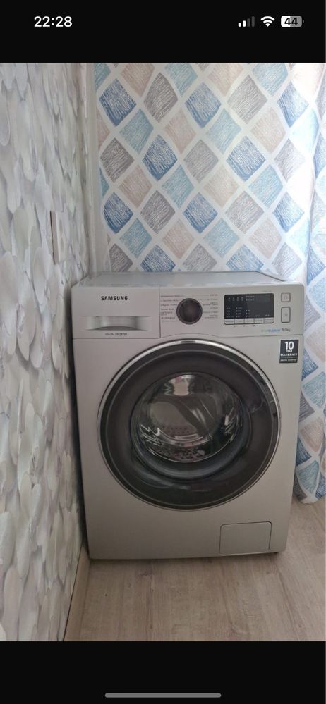 Продам стиральную машину