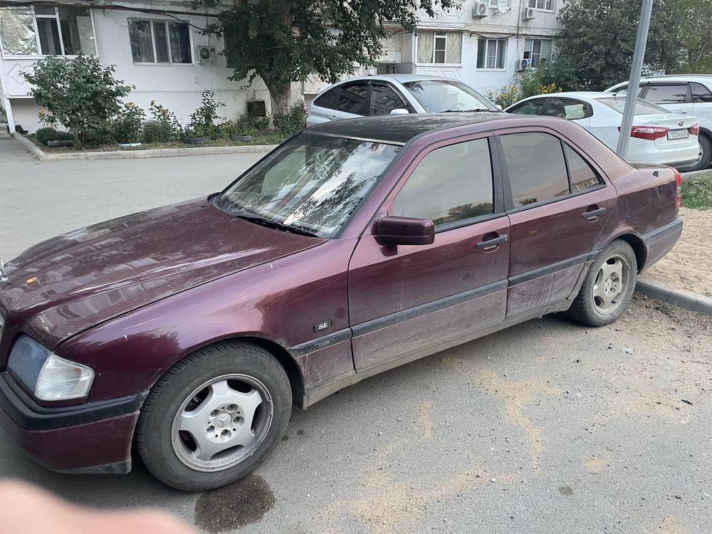 Mercedes benz c180