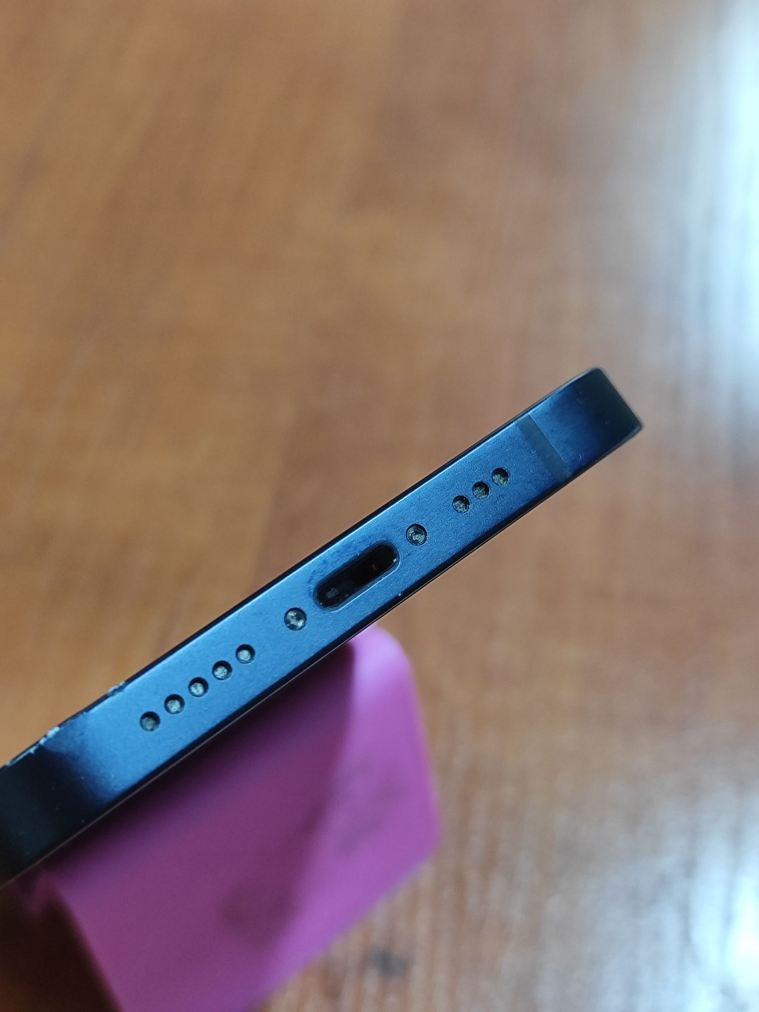 Продам iPhone 12, АКБ 93%