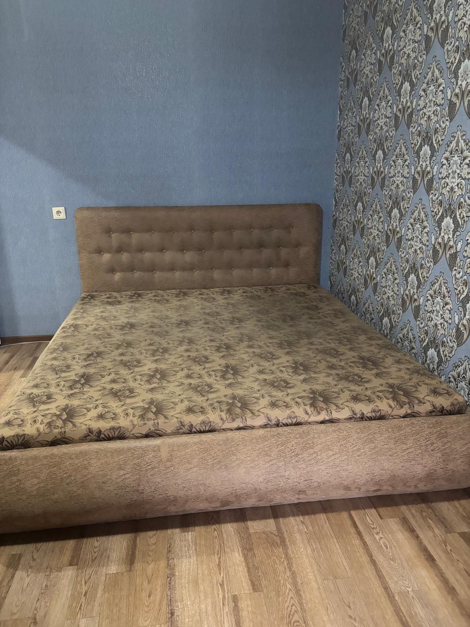 Отдам кровать мягкую
