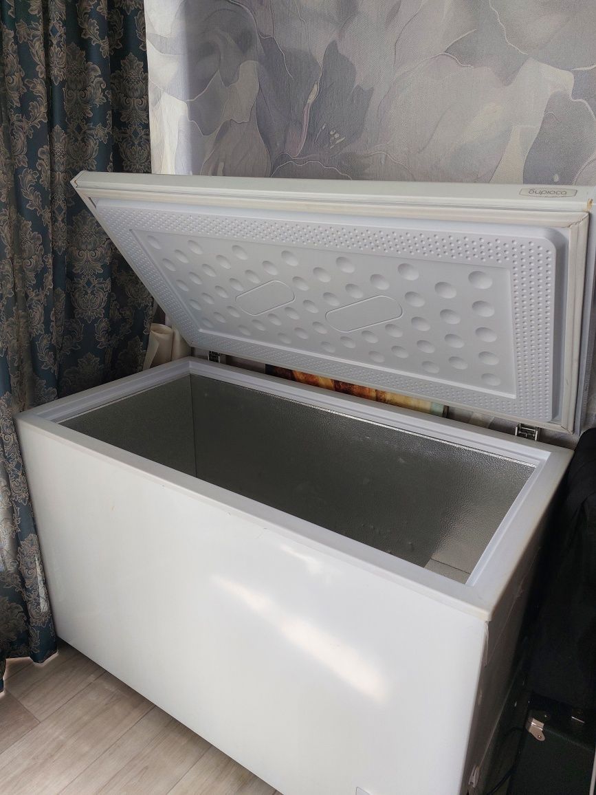 Продам морозильник 300л,в рабочем состоянии