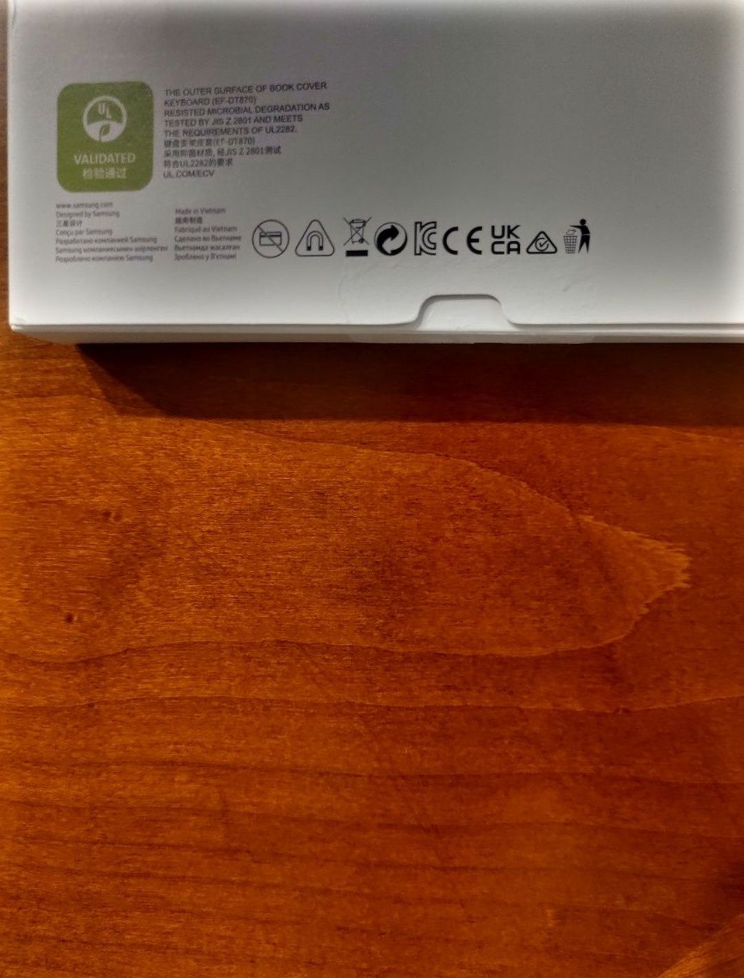 Samsung Galaxy Tab S8/S7 Book Cover Keyboard (чехол-клавиатура).