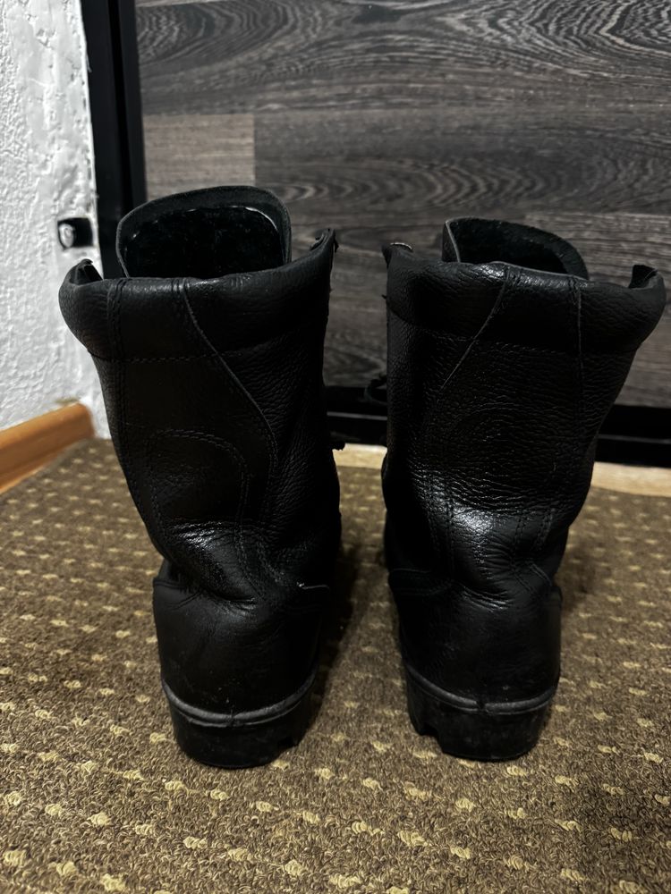 Продам зимние берцы