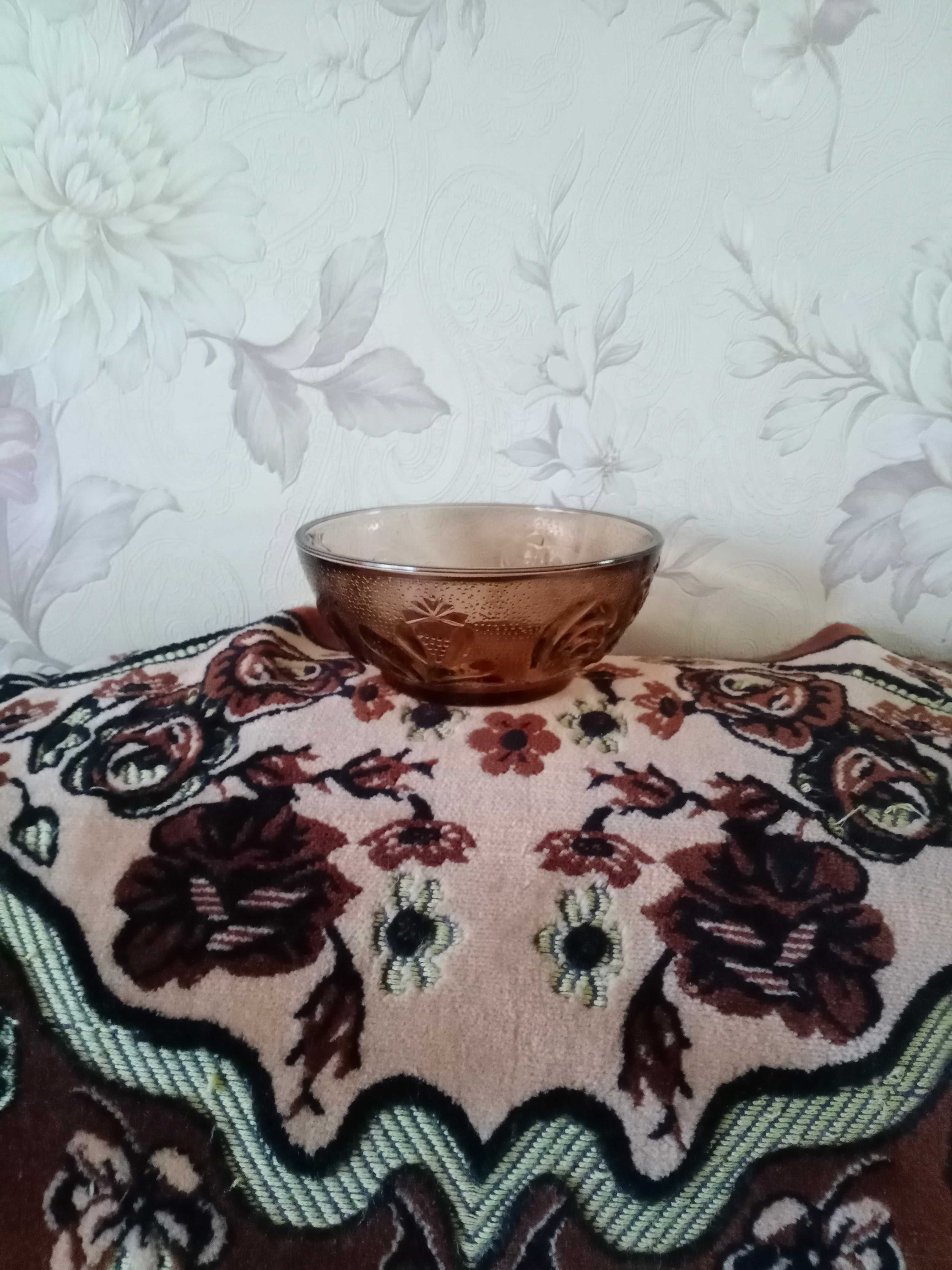 Продаю салатницу советского периода (СССР), новая
