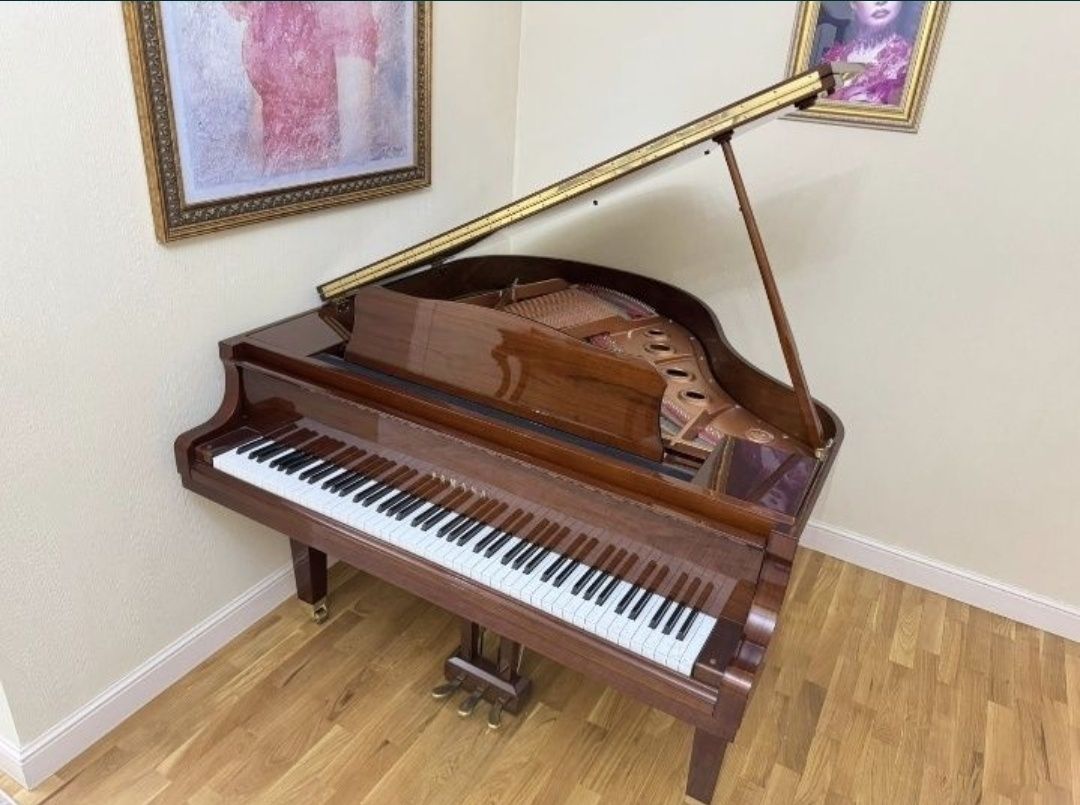Продаётся рояль Yamaha