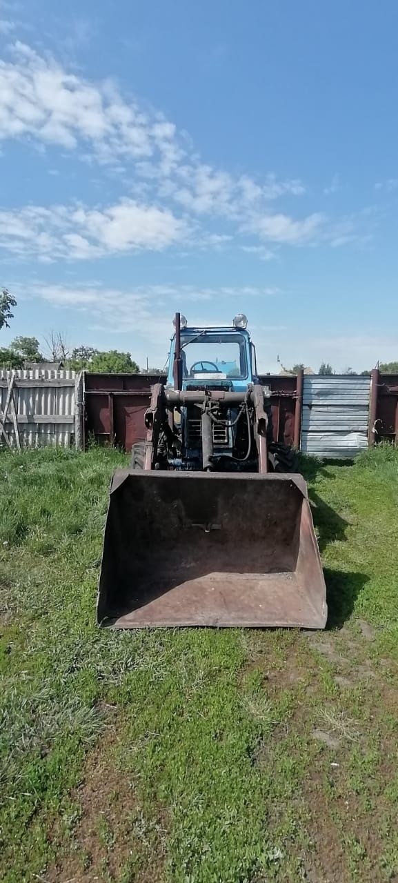 Продам трактор в рабочем состоянии
