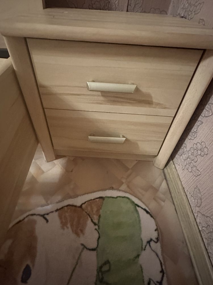 Продам двуспальную кровать