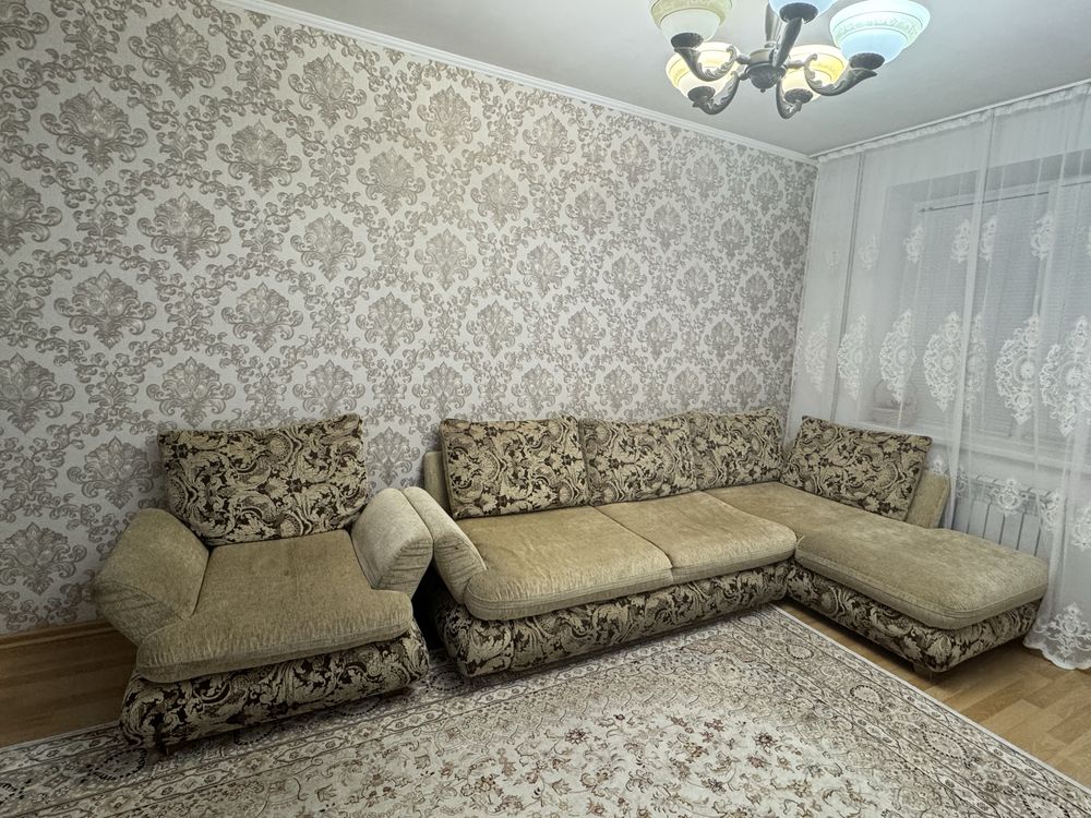 Продам диван с креслом
