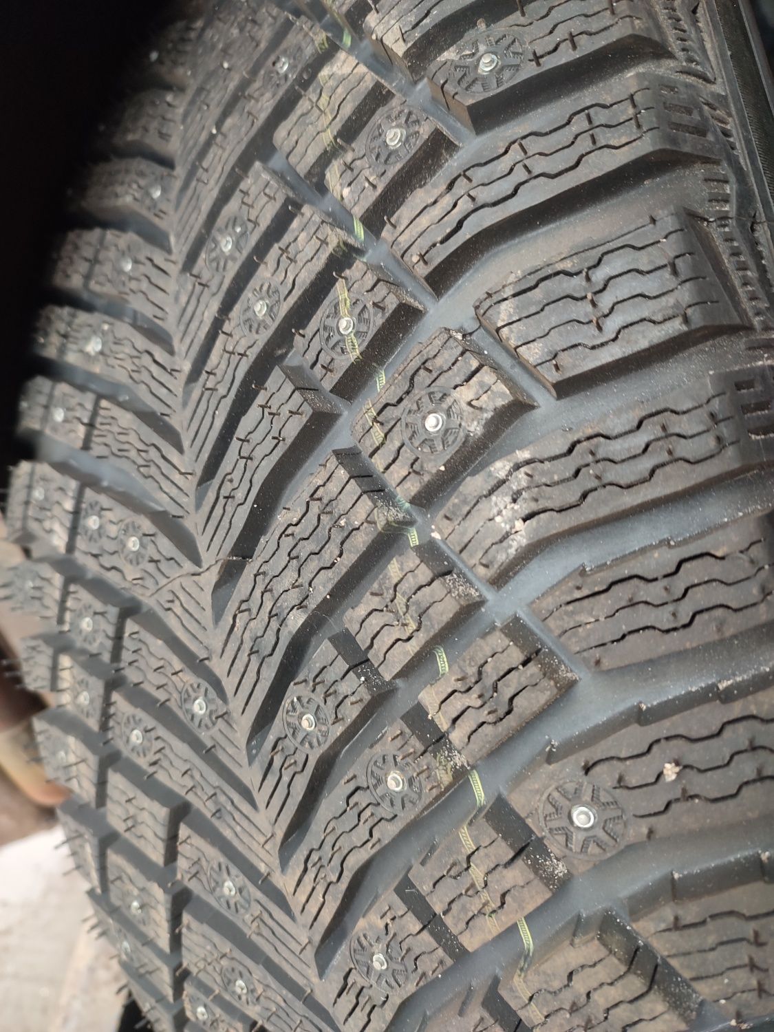 MICHELIN X-Ice North 4 SUV 265/65 R18 114T с шипами