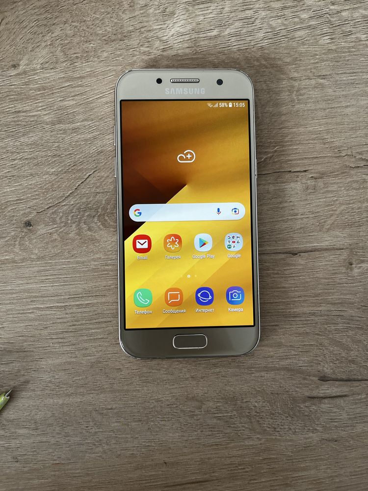 Обменяю Samsung Galaxy A3 (2017)