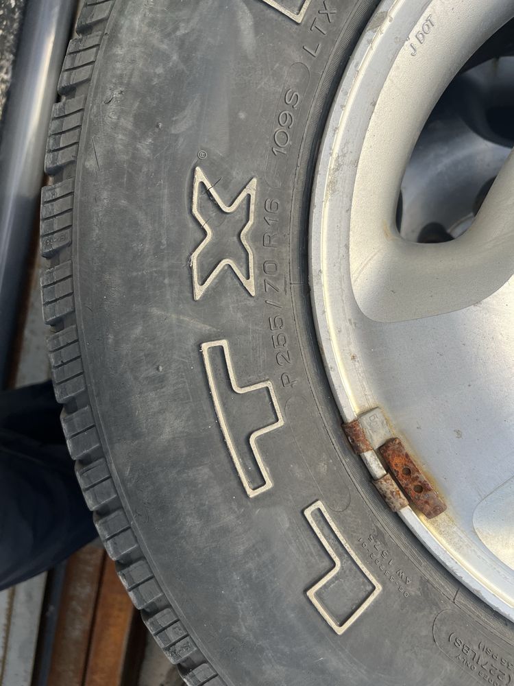 Диски NISSAN в хорошем состоянии
