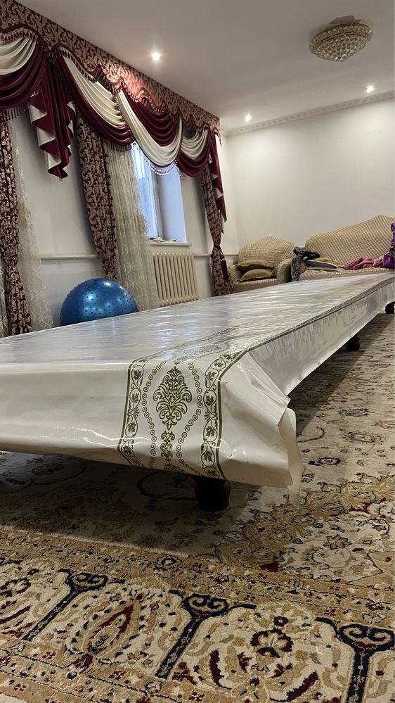 Стол для гостиной длинный, удлинители и коротки ножки