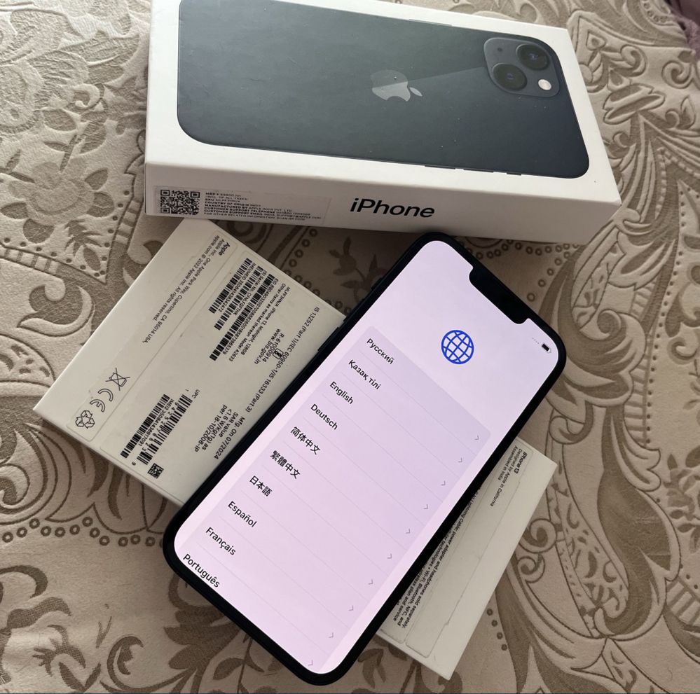 Срочно продам айфон 13