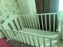 Продам детскую кровать и камод