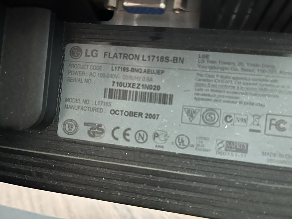 Три монитора lg flatron