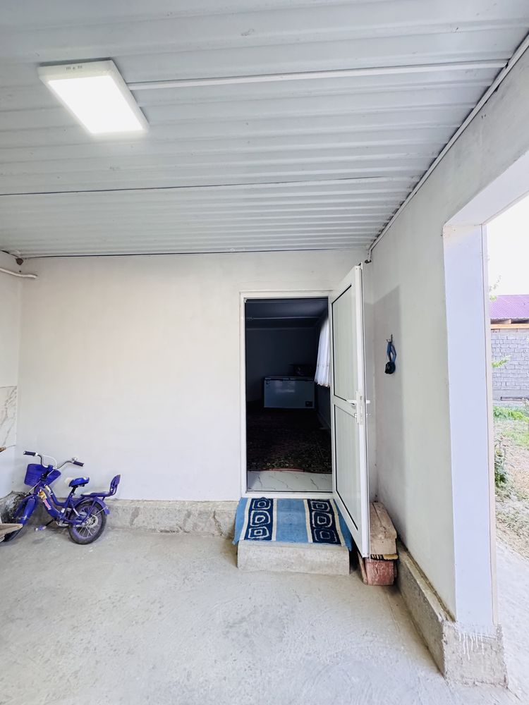 СРОЧНО! 8 соттық, 6 бөлмелі жаңа,220 м2 кең үй.Евроремонт,2 жақты көше