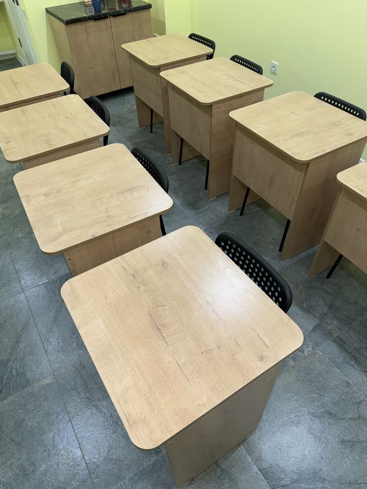 Продается парты и стулья
