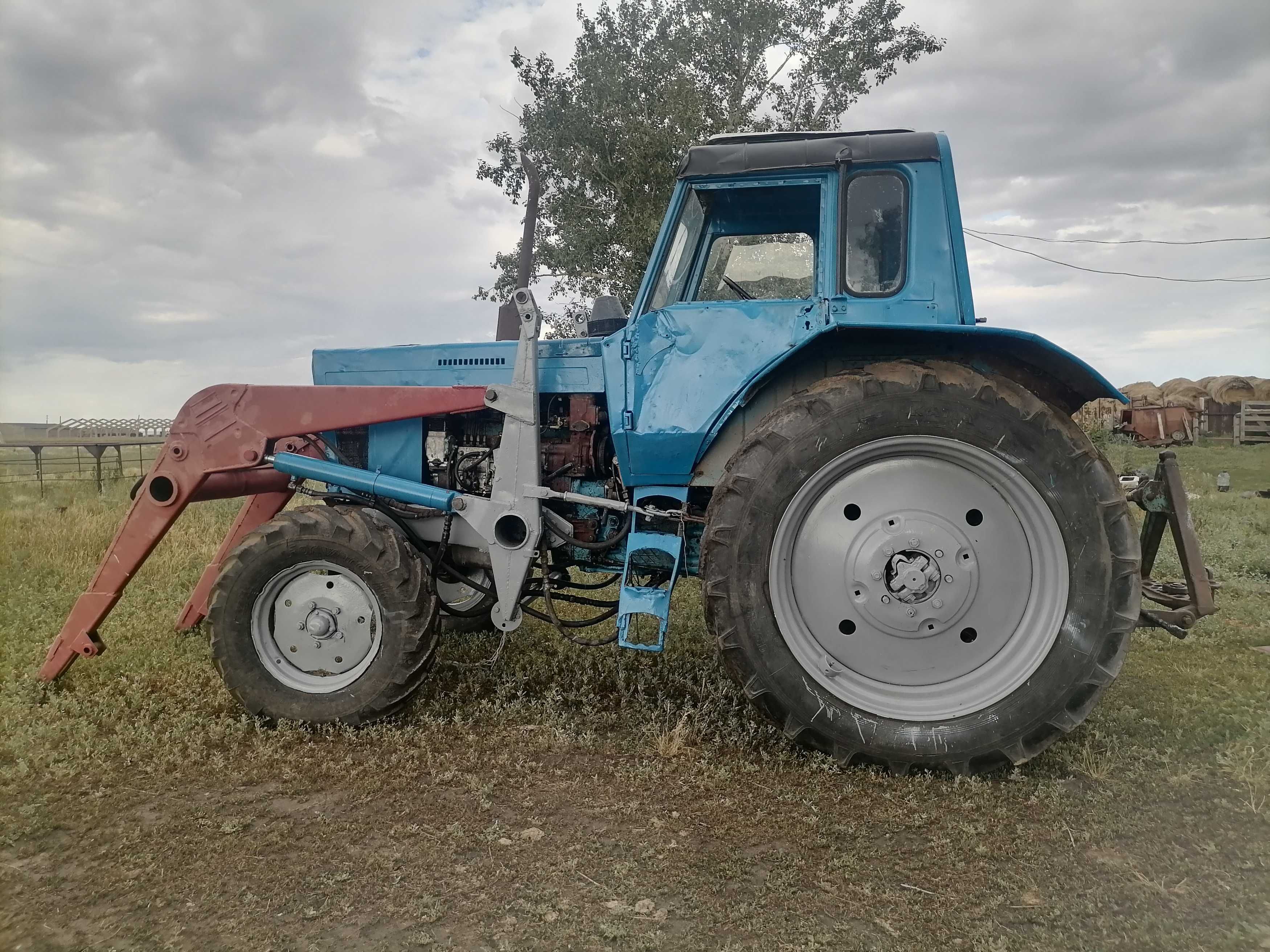 Трактор мтз 80..