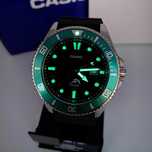 CASIO MDV-106 water resistant 200m